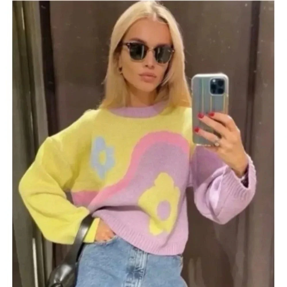 Zara Knit Floral Wavy Colorblock Cropped Sweater Pastel Yellow‎ Lilac Sz M
